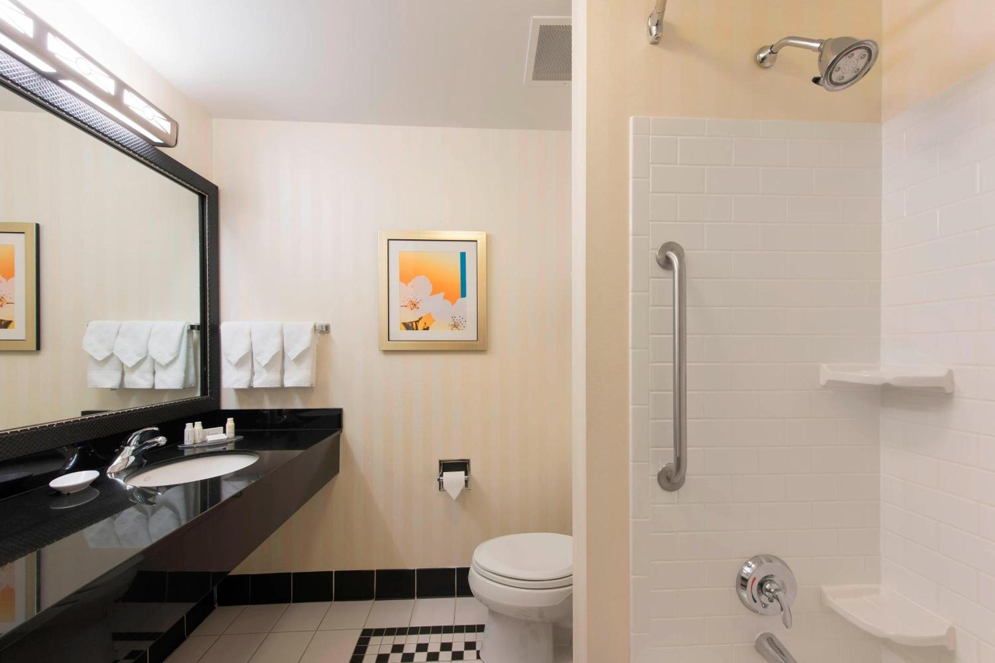 Fairfield Inn & Suites By Marriott Omaha Downtown Екстериор снимка